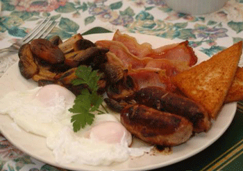 bacon and eggs breakfast